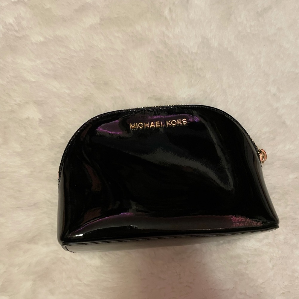 NWOT Michael Kors travel pouch